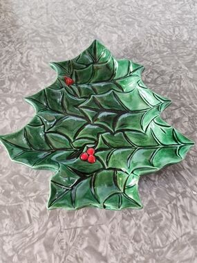 Green Holly Leaf Ceramic Holiday Dish